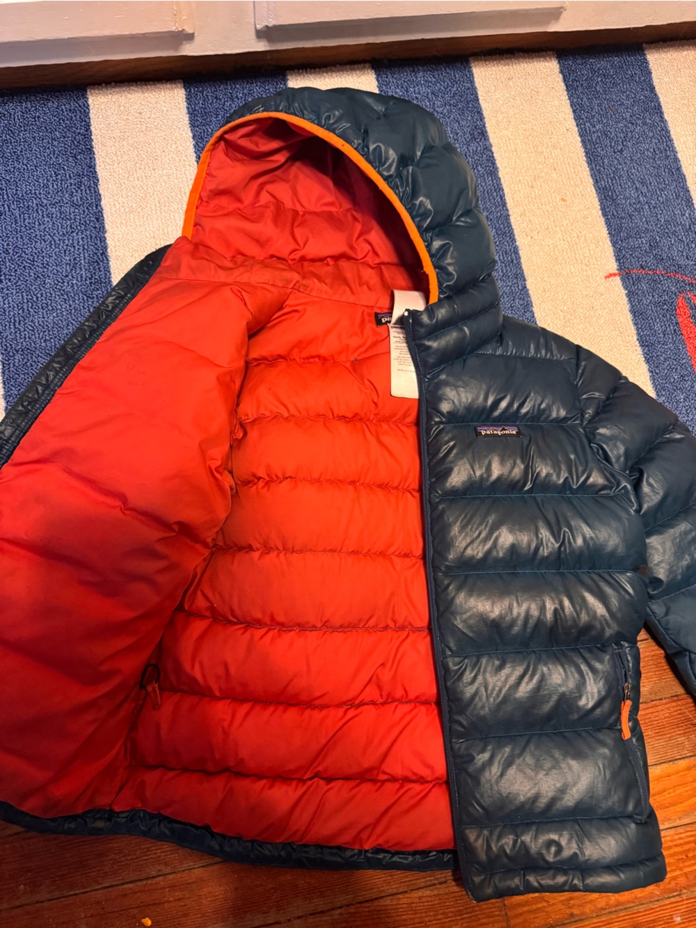 Patagonia Hi Loft 700 fill jacket unisex size 10